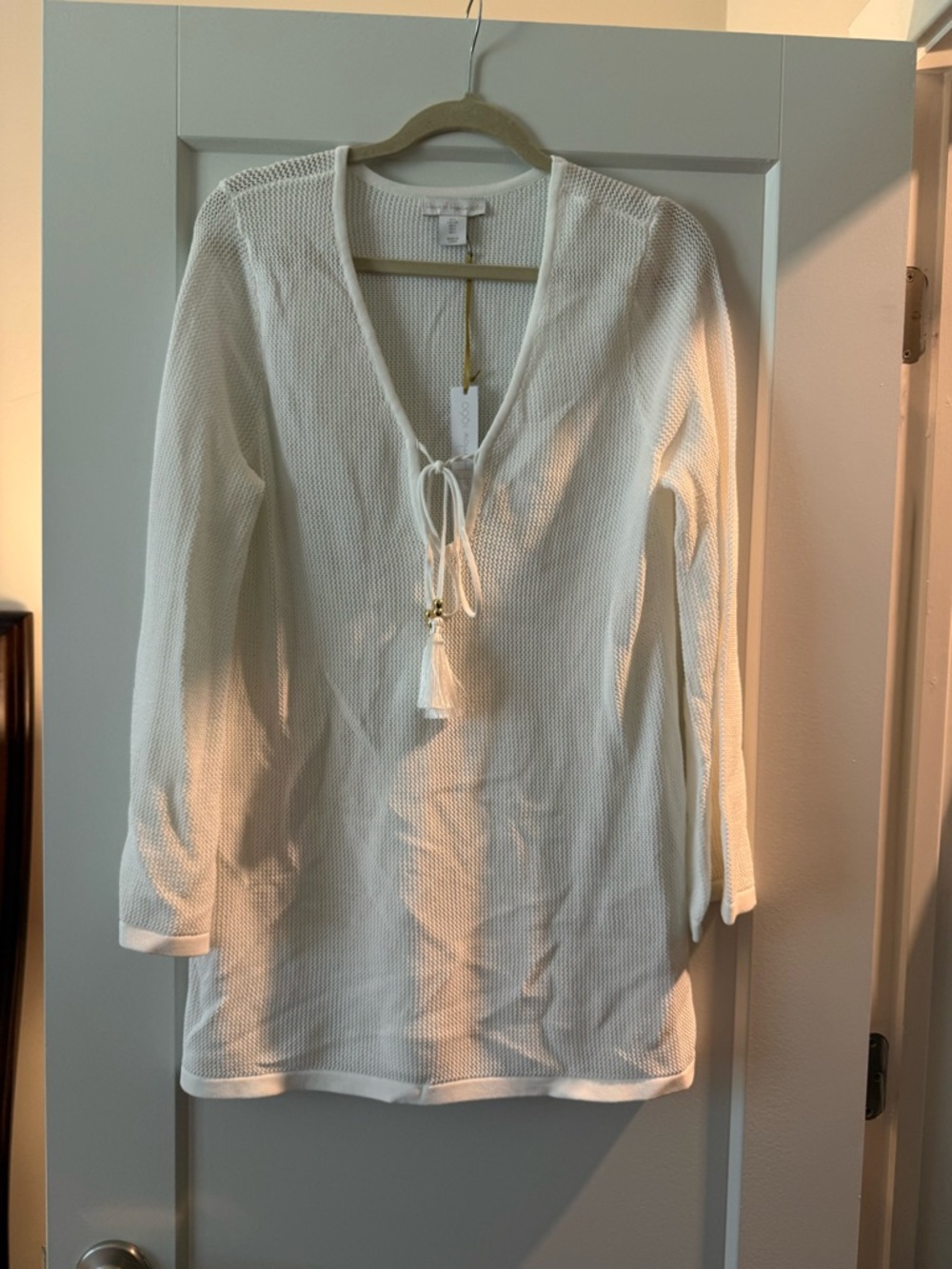 House of Harlow 1960 White Knit V-Neck Swim Coverup with Tassel Tie